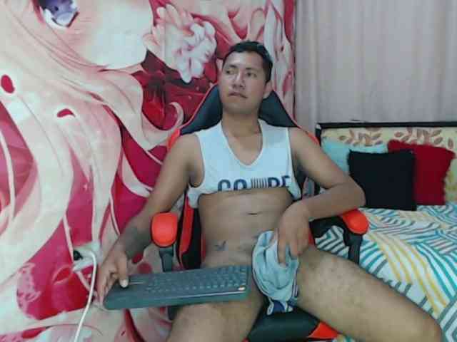 Alessandro-28 Sex Cam Show