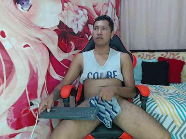 Alessandro-28 Sex Cam Show