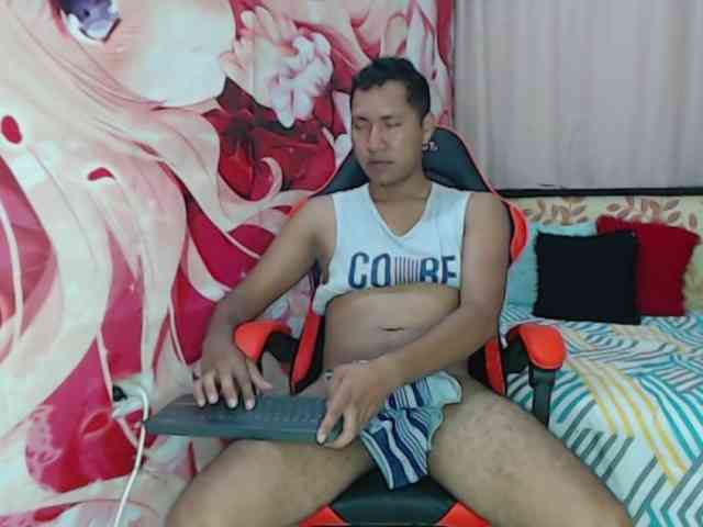 Alessandro-28 Sex Cam Show