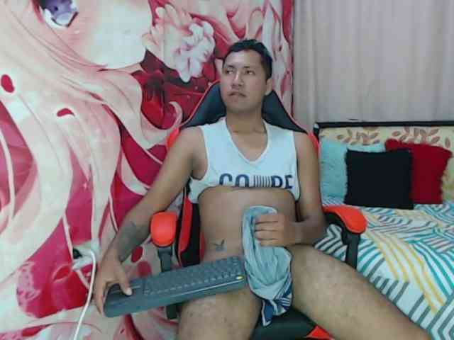 Alessandro-28 Sex Cam Show