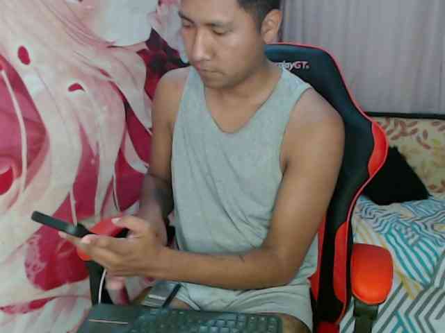 Alessandro-28 Sex Cam Show