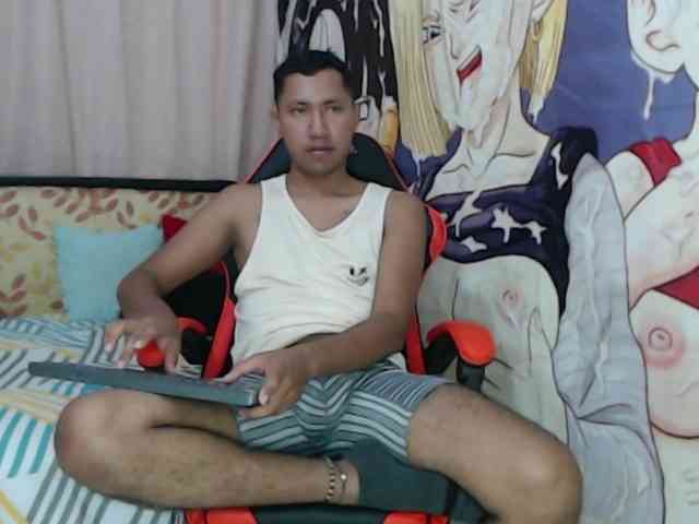 Alessandro-28 Sex Cam Show
