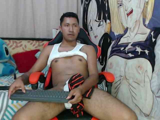 Alessandro-28 Live Webcam on BongaCams