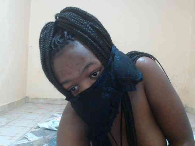 Prettyade22 webcam