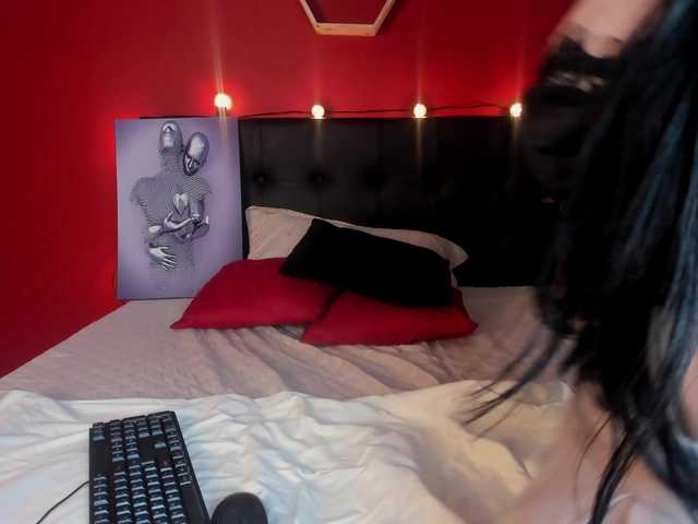 Scarlett-Moon live cam on BongaCams