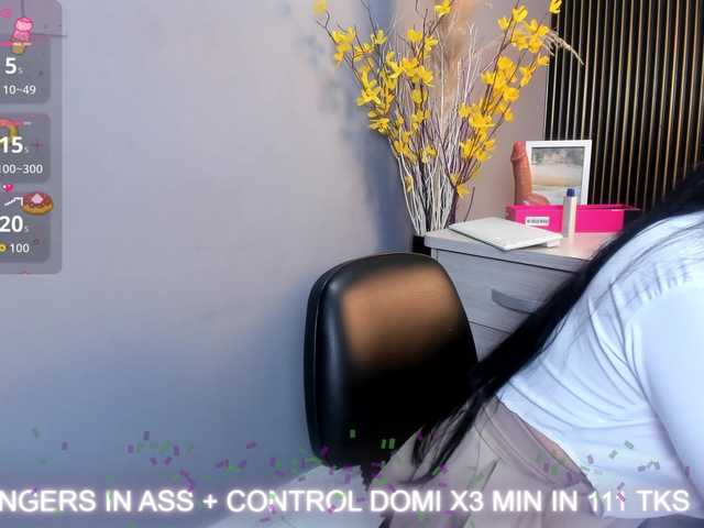 Scarlett-Moon live cam on BongaCams