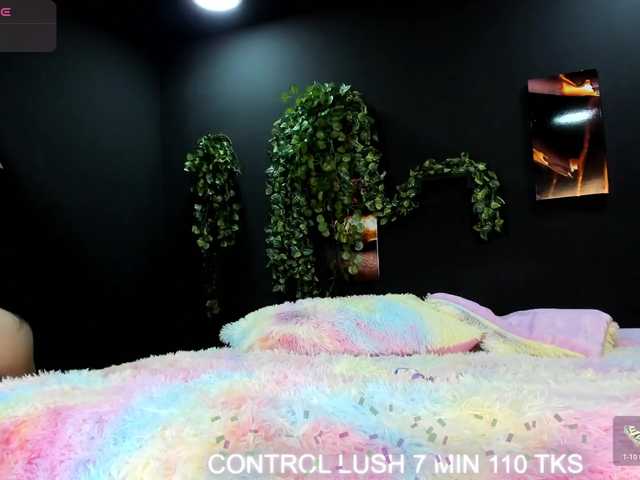 Scarlett-Moon live webcam show