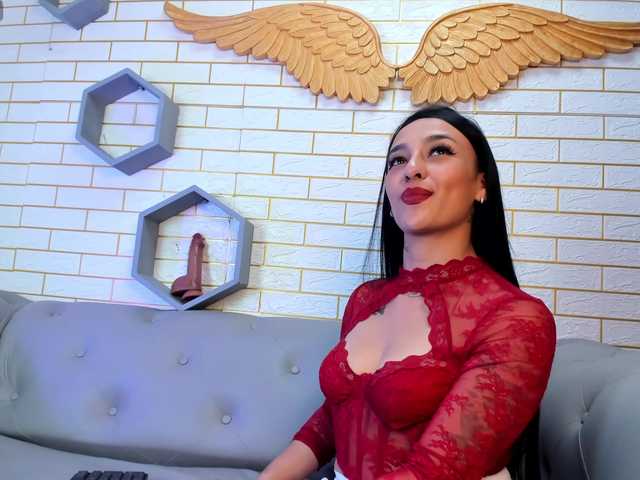 Scarlett-Moon live cam on BongaCams