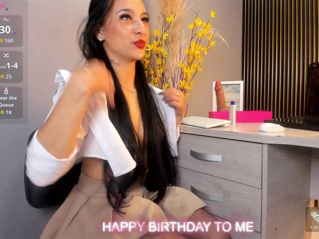 Scarlett-Moon live cam on BongaCams