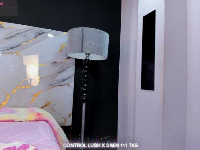 Scarlett-Moon live webcam show
