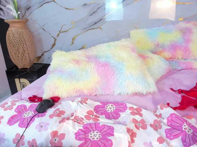 Scarlett-Moon live cam on BongaCams