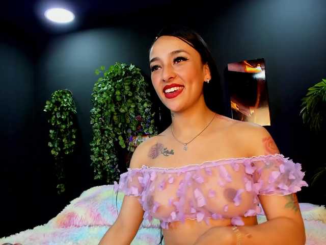 Scarlett-Moon live webcam show