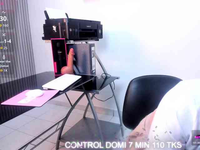 Scarlett-Moon webcam