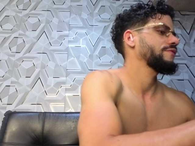 Bigcock21s