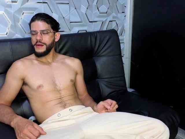 Bigcock21s