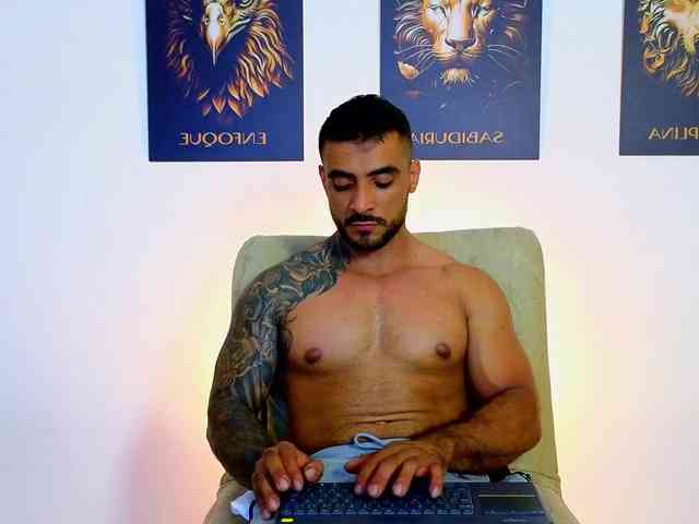 Eric-harrison Live Webcam on BongaCams