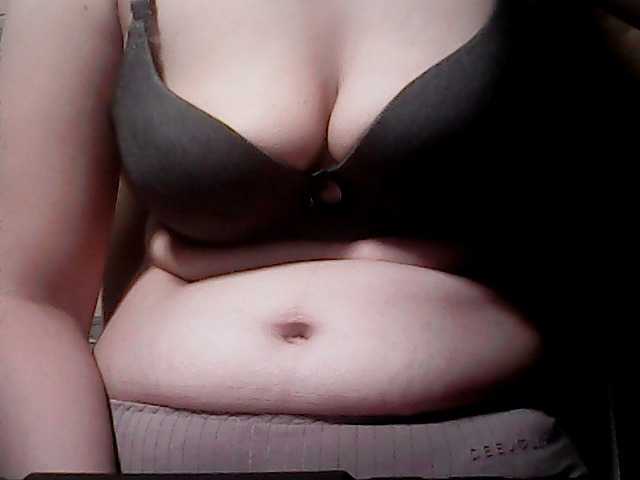 extremelymilkyboobs live cam on BongaCams