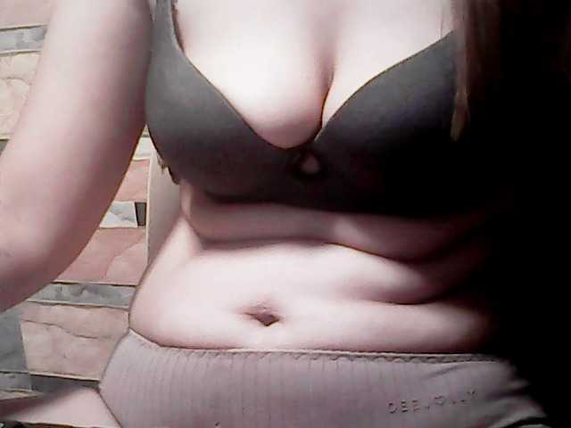 extremelymilkyboobs live webcam show