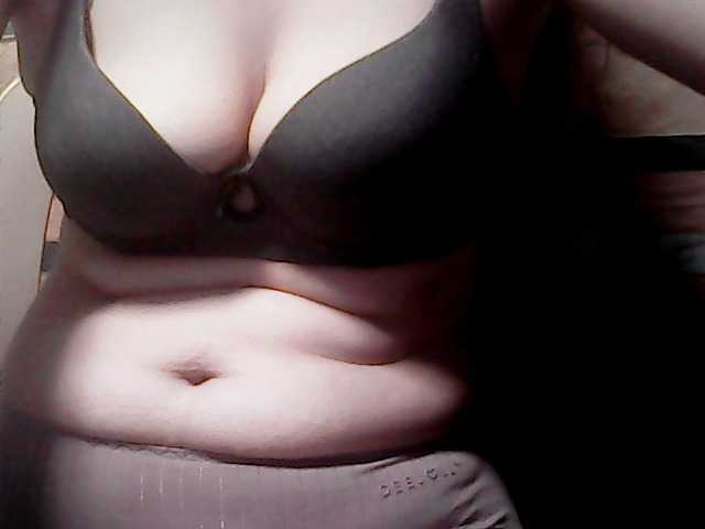extremelymilkyboobs live webcam show