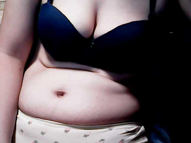 extremelymilkyboobs live cam on BongaCams