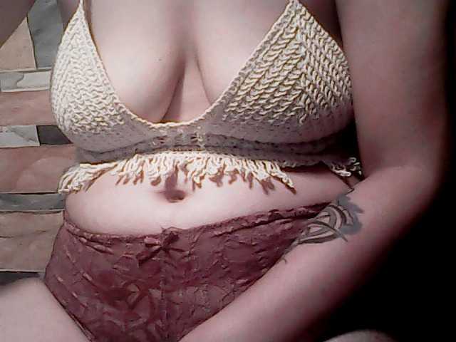 extremelymilkyboobs live webcam show