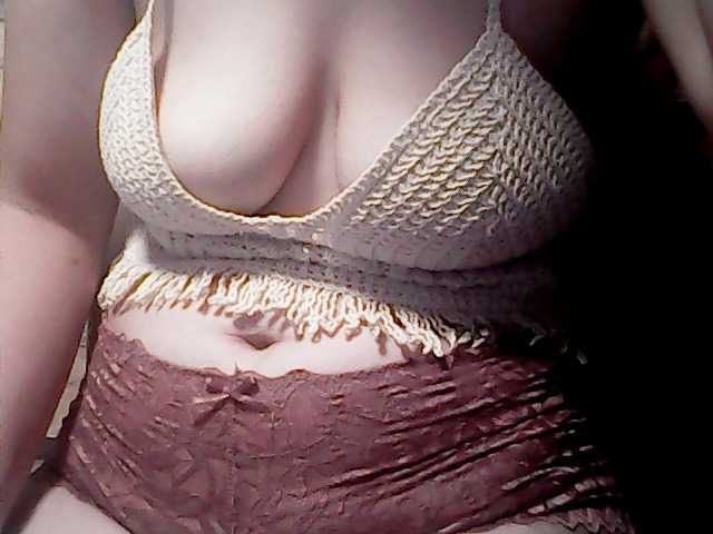 extremelymilkyboobs live webcam show