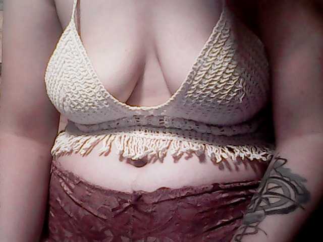 extremelymilkyboobs live webcam show