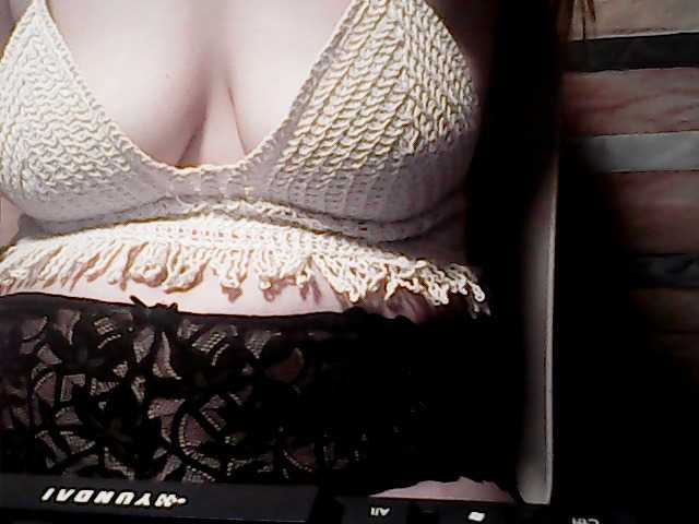 extremelymilkyboobs live cam on BongaCams