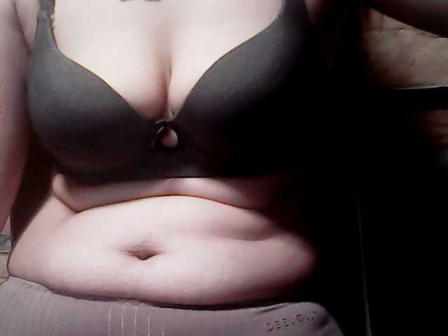 extremelymilkyboobs live webcam show