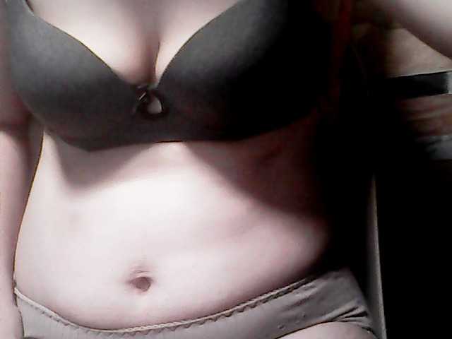 extremelymilkyboobs live webcam show
