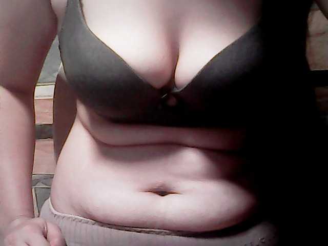 extremelymilkyboobs live webcam show