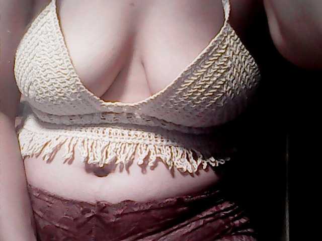 extremelymilkyboobs live webcam show