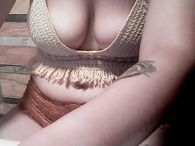 extremelymilkyboobs live webcam show