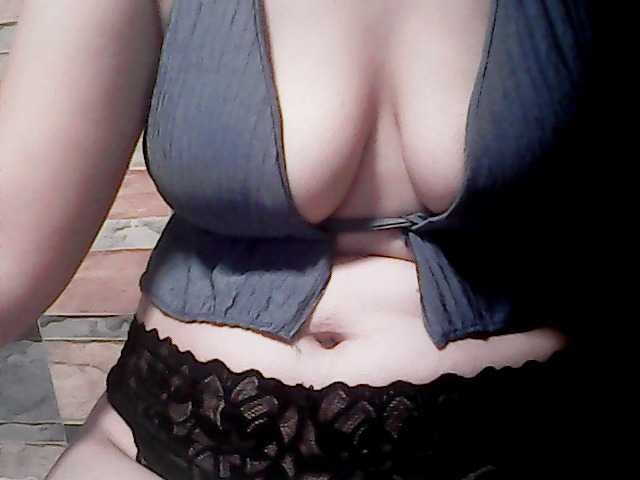 extremelymilkyboobs live webcam show
