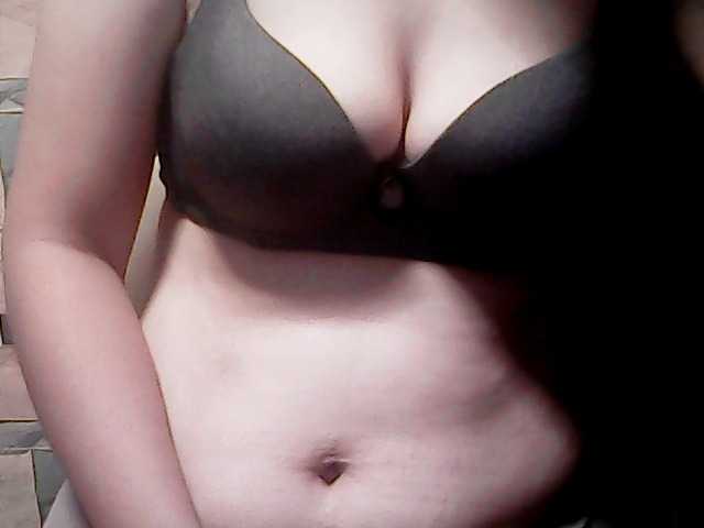 extremelymilkyboobs live webcam show