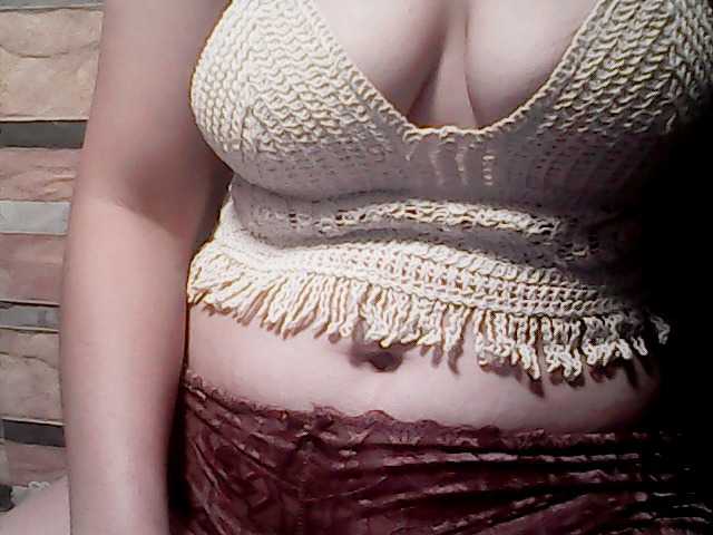 extremelymilkyboobs live cam on BongaCams