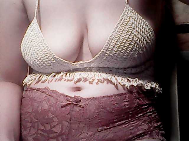 extremelymilkyboobs live webcam show