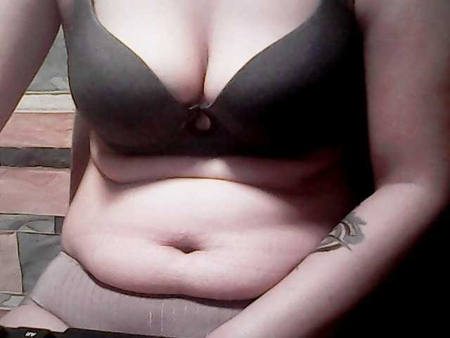 extremelymilkyboobs live webcam show