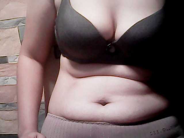 extremelymilkyboobs live webcam show
