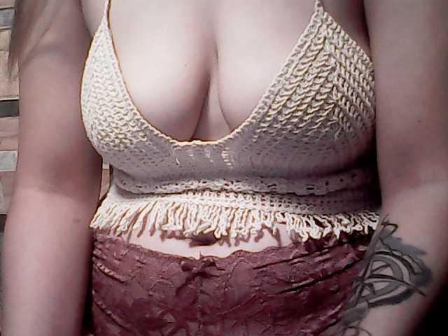 extremelymilkyboobs live webcam show