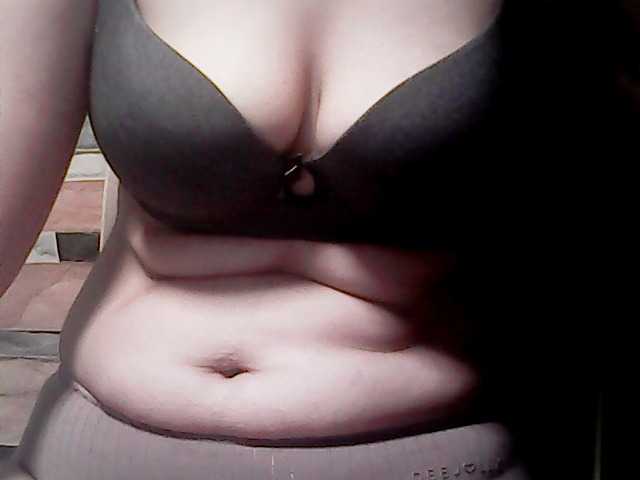 extremelymilkyboobs live webcam show