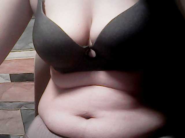 extremelymilkyboobs live webcam show