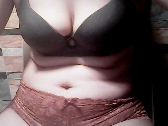 extremelymilkyboobs live webcam show