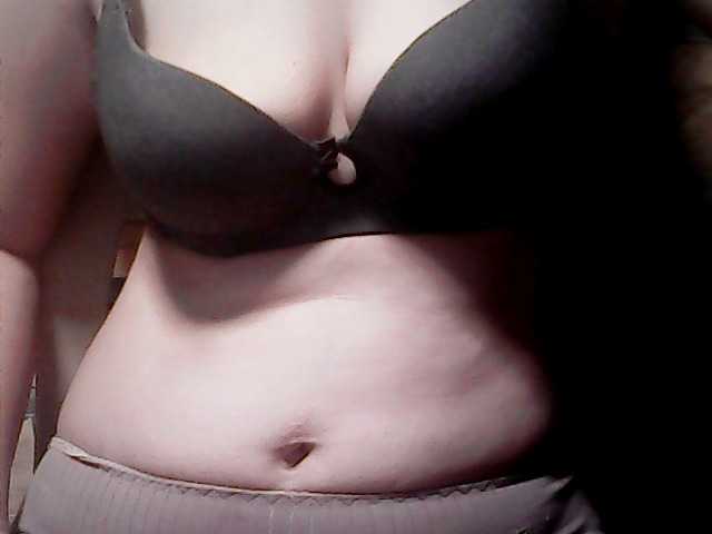 extremelymilkyboobs live webcam show