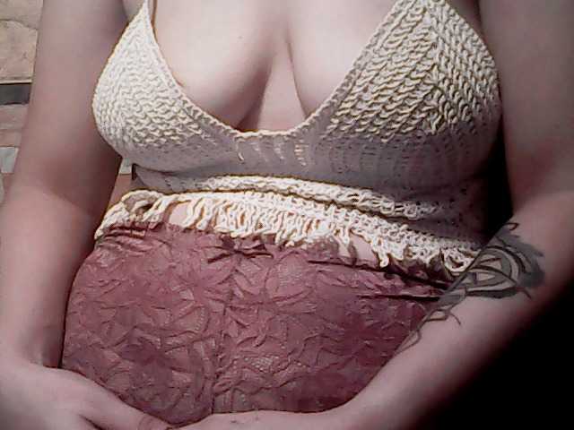 extremelymilkyboobs live webcam show