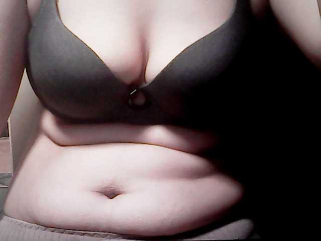 extremelymilkyboobs live webcam show