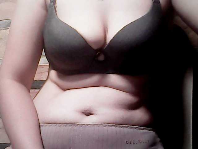 extremelymilkyboobs live webcam show
