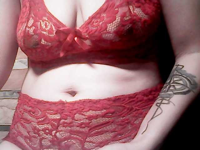 extremelymilkyboobs live webcam show
