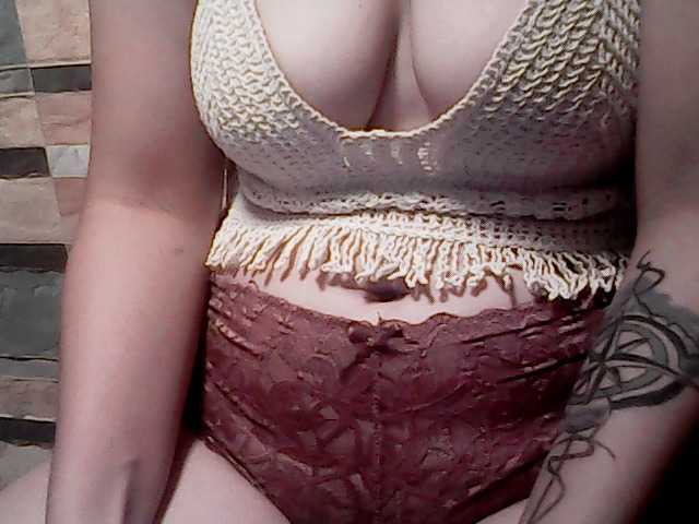 extremelymilkyboobs live webcam show