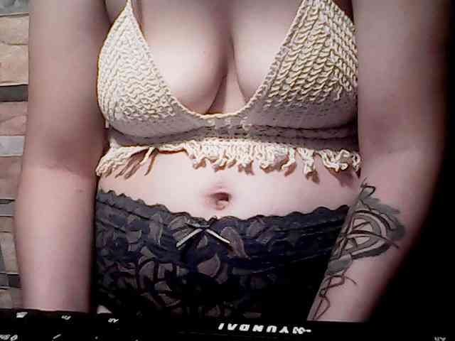 extremelymilkyboobs webcam